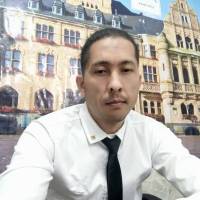 محمود آریاوش پروفایل
