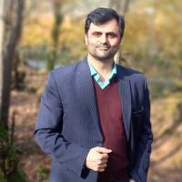 افشین یگانه فر پروفایل