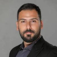 علی چترسفید پروفایل