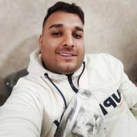 حسن آبادی پروفایل