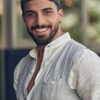 سینا عزیزی پروفایل
