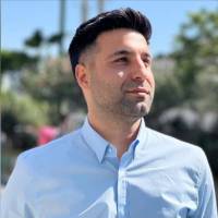 پوریا خاوری پروفایل