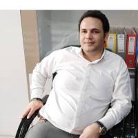 فرهاد فرح بخش پروفایل
