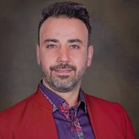 احسان آریا پروفایل