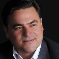 آقای موحد پروفایل