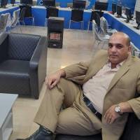 عارف خضیری اصل پروفایل